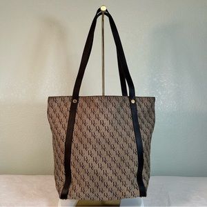 Bottega Veneta Monogrammed BV Tote Bag with compact mirror